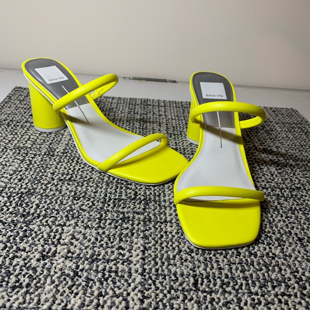 Dolce Vita Noles City Slide Sandal